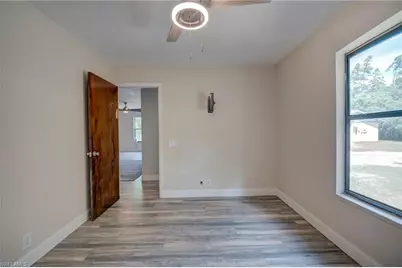 1063 Debbie Ln, Labelle, FL 33935 - Photo 15