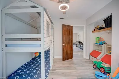 1063 Debbie Ln, Labelle, FL 33935 - Photo 13