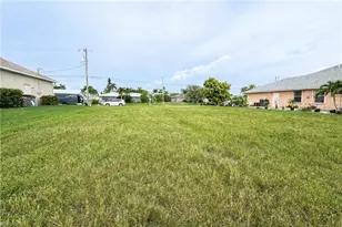 4226 SW 1st Pl, Cape Coral, FL 33914 - Photo 3