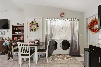 6031 N Moss Cir, Labelle, FL 33935 - Photo 9