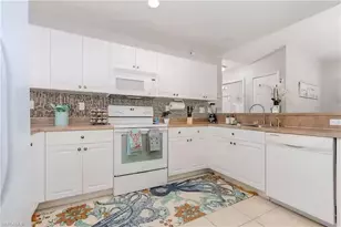 2705 SW 11th Pl, Cape Coral, FL 33914 - Photo 9