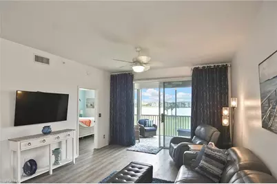 8066 Queen Palm Ln #535, Fort Myers, FL 33966 - Photo 11