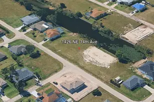 1426 NE 14th Ave, Cape Coral, FL 33909 - Photo 3