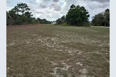 1440 NE 33rd St, Cape Coral, FL 33909 - Photo 9