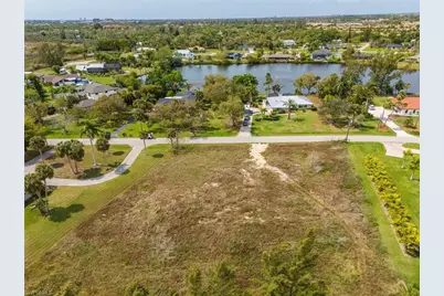 7324 Lake Dr, Fort Myers, FL 33908 - Photo 7