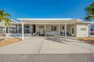 4892 Gulfgate Ln, Saint James City, FL 33956 - Photo 3