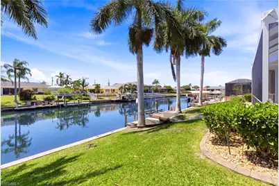 928 SE 33rd St, Cape Coral, FL 33904 - Photo 5