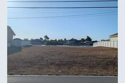 1810 NE 24th Ave, Cape Coral, FL 33909 - Photo 7