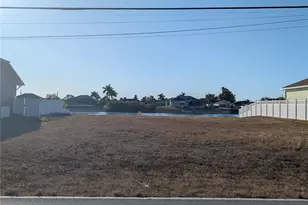 1810 NE 24th Ave, Cape Coral, FL 33909 - Photo 7