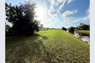 335 Vitorio St, Punta Gorda, FL 33983 - Photo 5