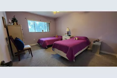 2100 Barkeley Ln #19, Fort Myers, FL 33907 - Photo 11