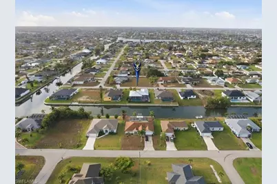 405 SE 2nd St, Cape Coral, FL 33990 - Photo 27