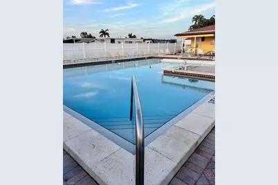 11019 Sunglow Ln, Fort Myers, FL 33908 - Photo 29