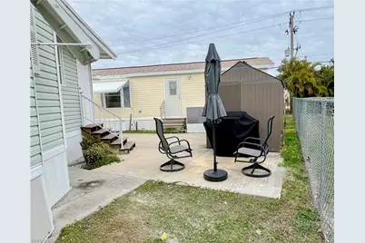 11019 Sunglow Ln, Fort Myers, FL 33908 - Photo 25