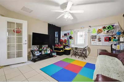 1112 SW 9th Ct, Cape Coral, FL 33991 - Photo 29