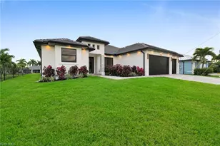 836 SW 36th Terrace, Cape Coral, FL 33914 - Photo 5