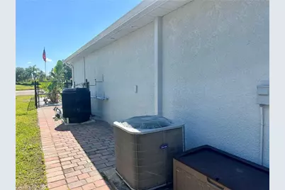 10293 Silver Pond Ln, Lehigh Acres, FL 33936 - Photo 39