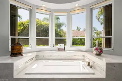 8301 Glenfinnan Cir, Fort Myers, FL 33912 - Photo 11