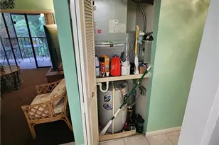 9610 Green Cypress Ln, Fort Myers, FL 33905 - Photo 9