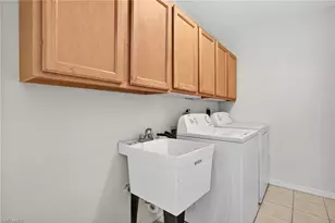 1023 SE 18th Ave, Cape Coral, FL 33990 - Photo 19