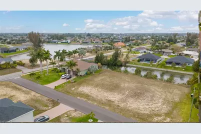 2718 SW 10th Ave, Cape Coral, FL 33914 - Photo 7