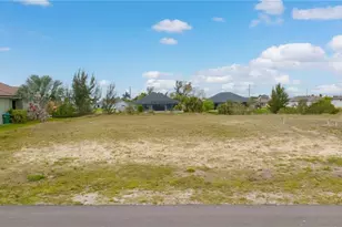 2718 SW 10th Ave, Cape Coral, FL 33914 - Photo 5