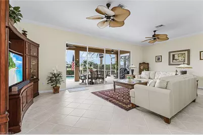 2090 Oxford Ridge Cir, Lehigh Acres, FL 33973 - Photo 9