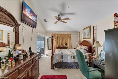 2504 E 7th St, Lehigh Acres, FL 33936 - Photo 13