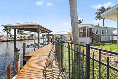 3932 Phoenix Dr, Saint James City, FL 33956 - Photo 3