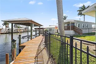 3932 Phoenix Dr, Saint James City, FL 33956 - Photo 3