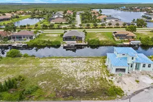 908 NW 39th Ave, Cape Coral, FL 33993 - Photo 3