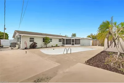 942 Narcissus St, North Fort Myers, FL 33903 - Photo 17