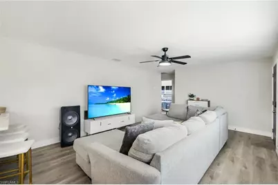 942 Narcissus St, North Fort Myers, FL 33903 - Photo 3