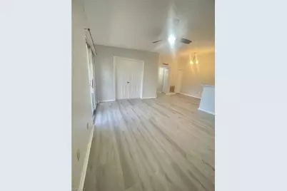 6492 Royal Woods Dr #7, Fort Myers, FL 33908 - Photo 5