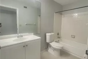 6492 Royal Woods Dr, Fort Myers, FL 33908 - Photo 11