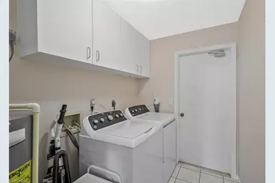 1904 SE 36th Ter, Cape Coral, FL 33904 - Photo 35