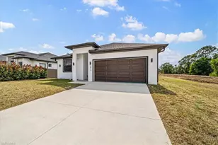 3813 25th St SW, Lehigh Acres, FL 33976 - Photo 3