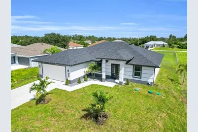 172 Pembroke St, Lehigh Acres, FL 33974 - Photo 5