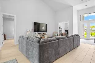 2325 SW 28th Terrace, Cape Coral, FL 33914 - Photo 15