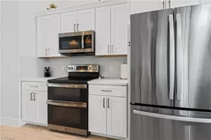 2325 SW 28th Terrace, Cape Coral, FL 33914 - Photo 9