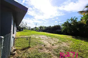 8271 Pelican Rd, Englewood, FL 34224 - Photo 3