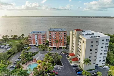 14813 Laguna Dr #401, Fort Myers, FL 33908 - Photo 3