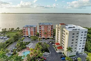 14813 Laguna Dr, Fort Myers, FL 33908 - Photo 3