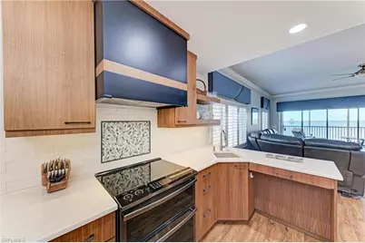 14813 Laguna Dr #401, Fort Myers, FL 33908 - Photo 15