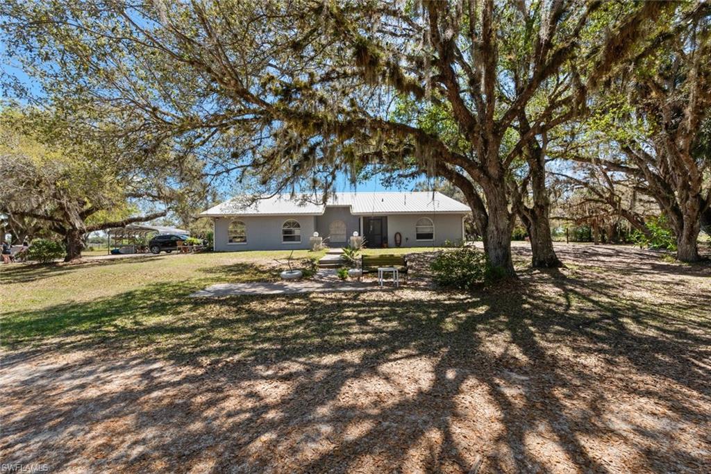 1767 Pollywog Crossover Rd - 1767 Pollywog Crossover Rd, Labelle, FL 33935 Luxury Property | Jose Angel Pina