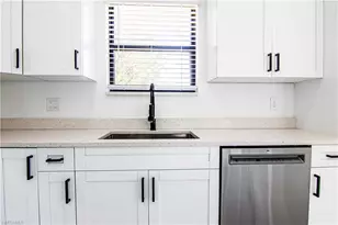 1836 Lindsay St, Lehigh Acres, FL 33972 - Photo 13