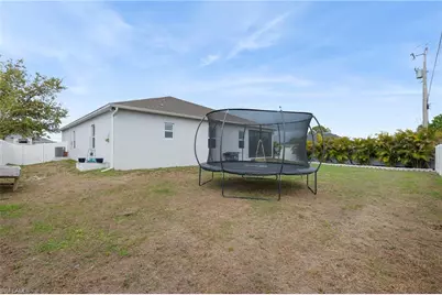 512 NW 4th St, Cape Coral, FL 33993 - Photo 27
