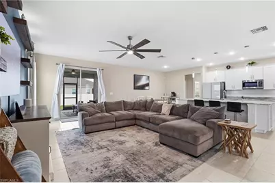 512 NW 4th St, Cape Coral, FL 33993 - Photo 7