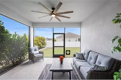 512 NW 4th St, Cape Coral, FL 33993 - Photo 25