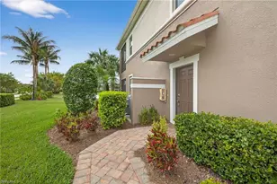 10210 Glastonbury Cir, Fort Myers, FL 33913 - Photo 3